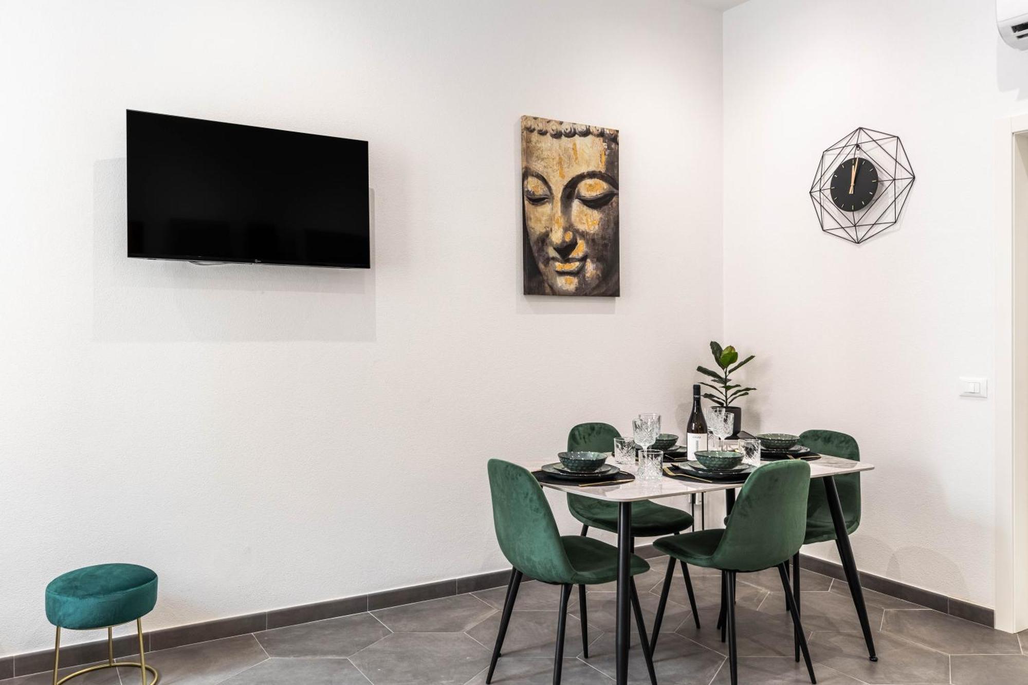 Dimo Luxury Apartment 1 อาโวลา ภายนอก รูปภาพ